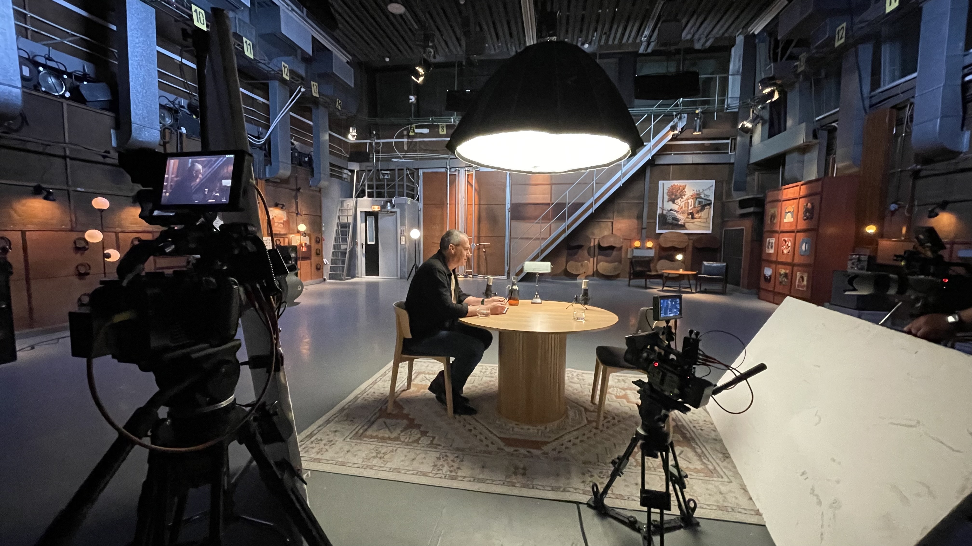 הכנת אולפן טלוויזיה